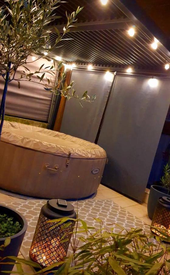 Hote Stephanois Studio, Parking& Borne Electrique แซงต์-เอเตียน ภายนอก รูปภาพ